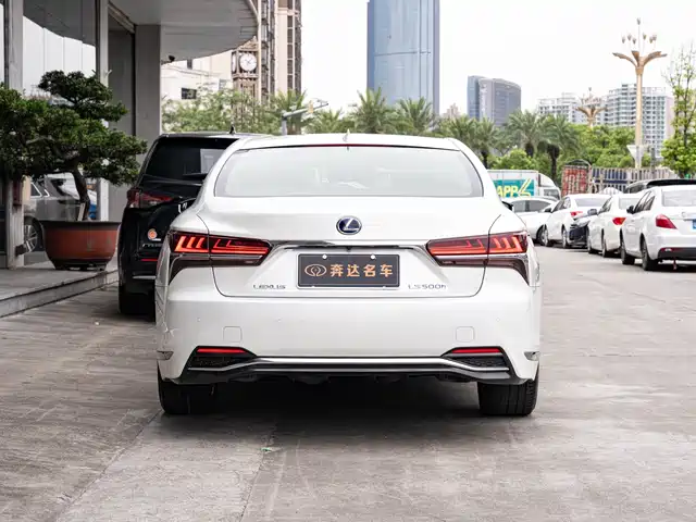 Lexus LS 2020 500h Luxury (China VI) — фото 5