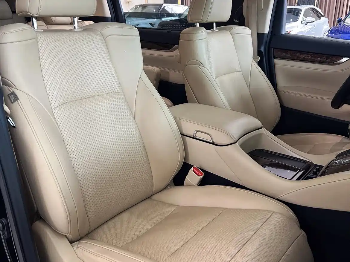 Toyota Alphard 2021 Hybrid 2.5L Luxury фото 10
