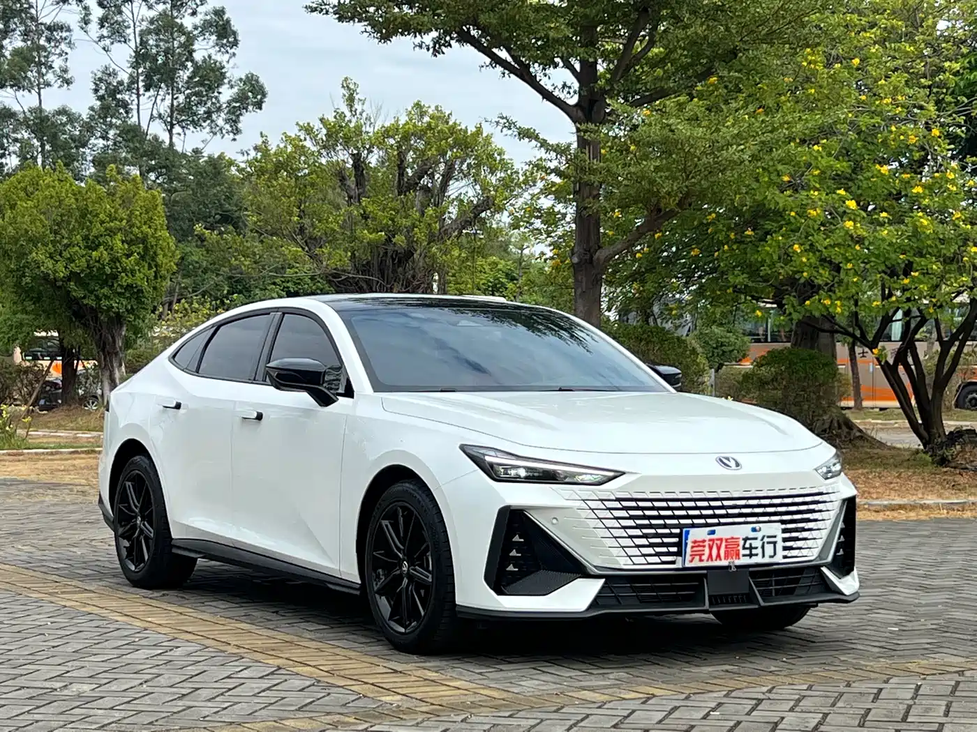 CHANGAN UNI-V