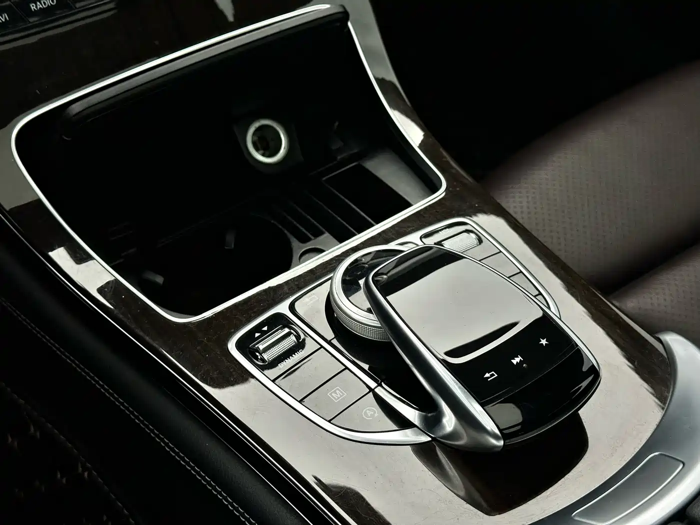 Mercedes-Benz GLC 2017 GLC 260 4MATIC Luxury фото 18