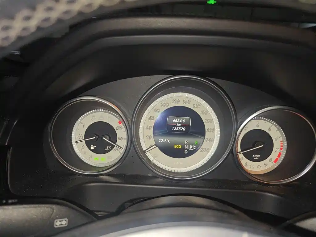 Mercedes-Benz E-Class 2015 E 320 L Sport 4MATIC фото 7