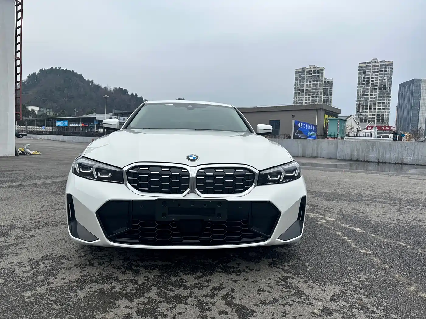 BMW 3-SERIES