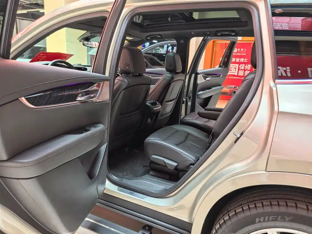 Cadillac XT6 2022 2.0T 6-Seater 4WD Luxury 120th Anniversary Limited Edition фото 7