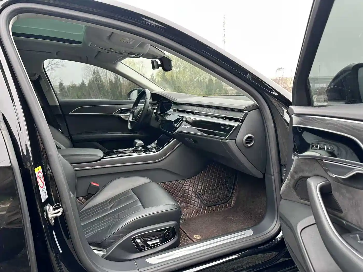 Audi A8 2019 A8L 50 TFSI quattro Comfort фото 4