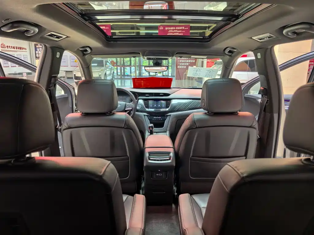 Cadillac XT6 2022 2.0T 6-Seater 4WD Luxury 120th Anniversary Limited Edition фото 10