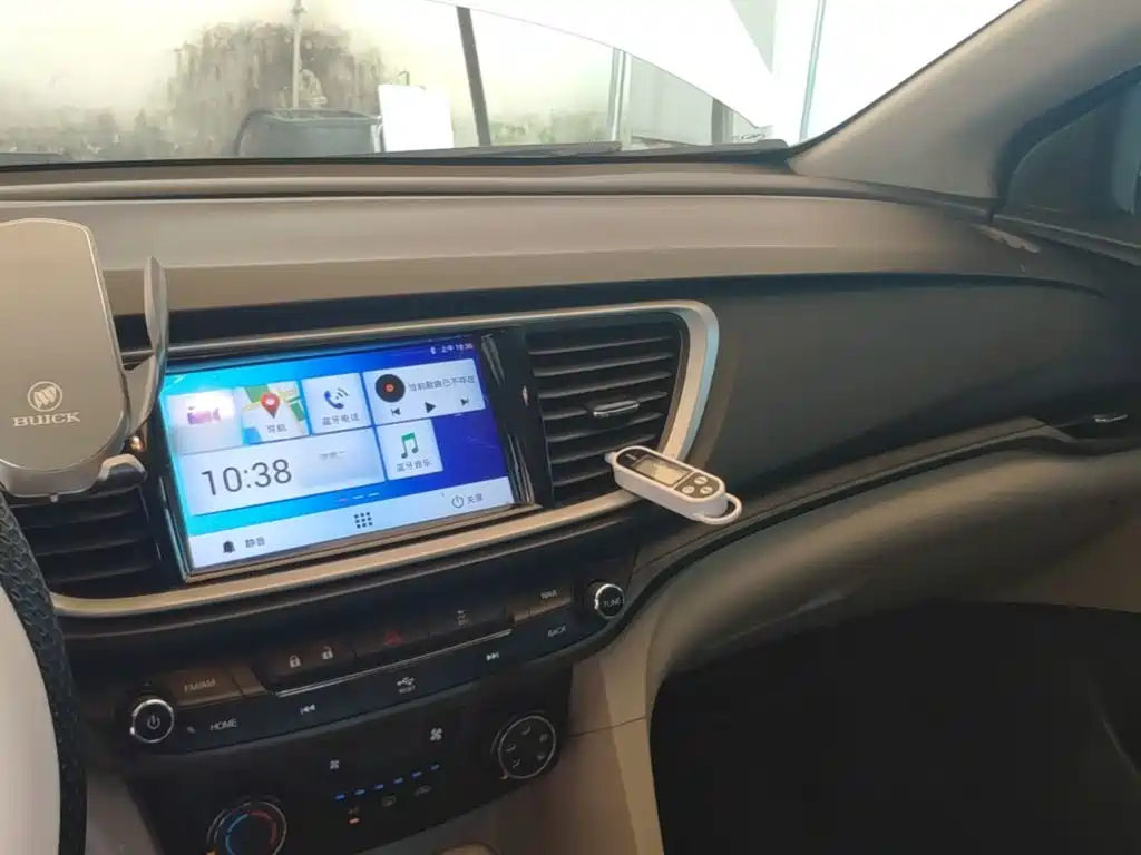 Фото 10 - Buick Excelle