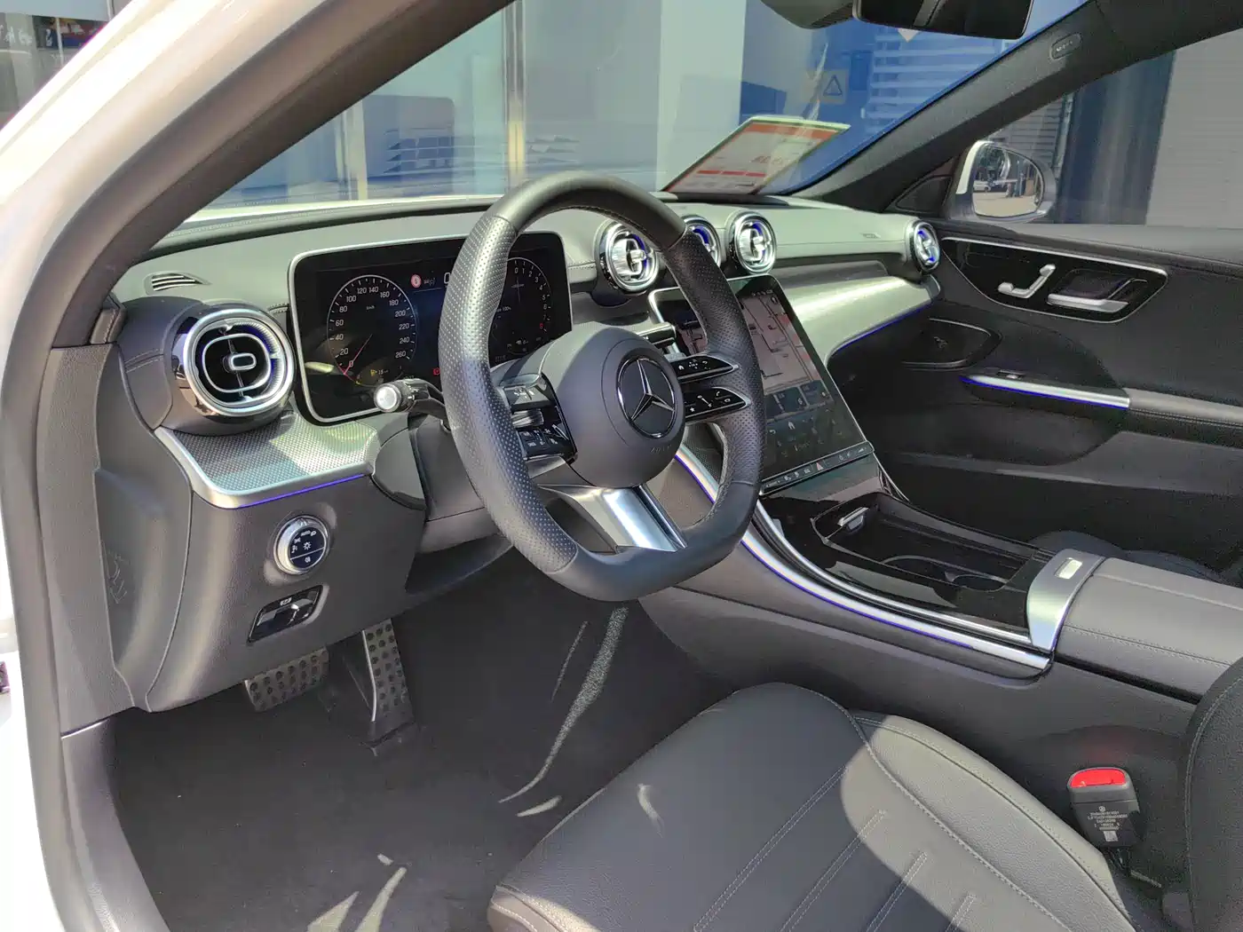 Mercedes-Benz C-Class New Energy 2025 C 350 eL фото 10