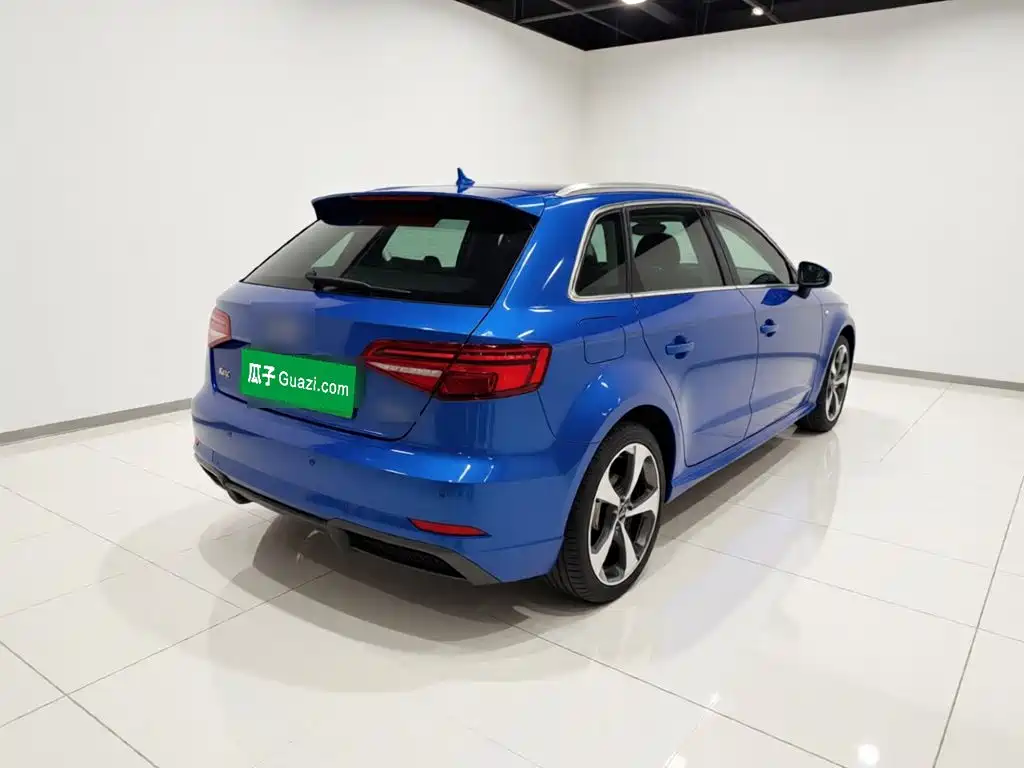 Photo 6 - Audi A3