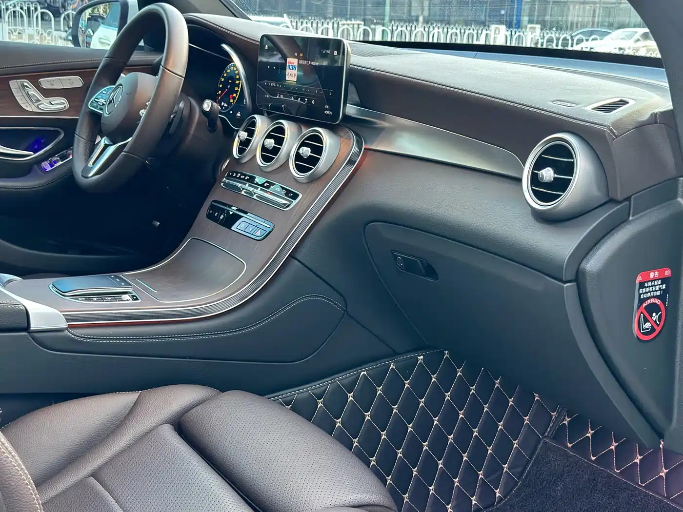 Mercedes-Benz GLC 2021 GLC 300 L 4MATIC Sporty фото 12