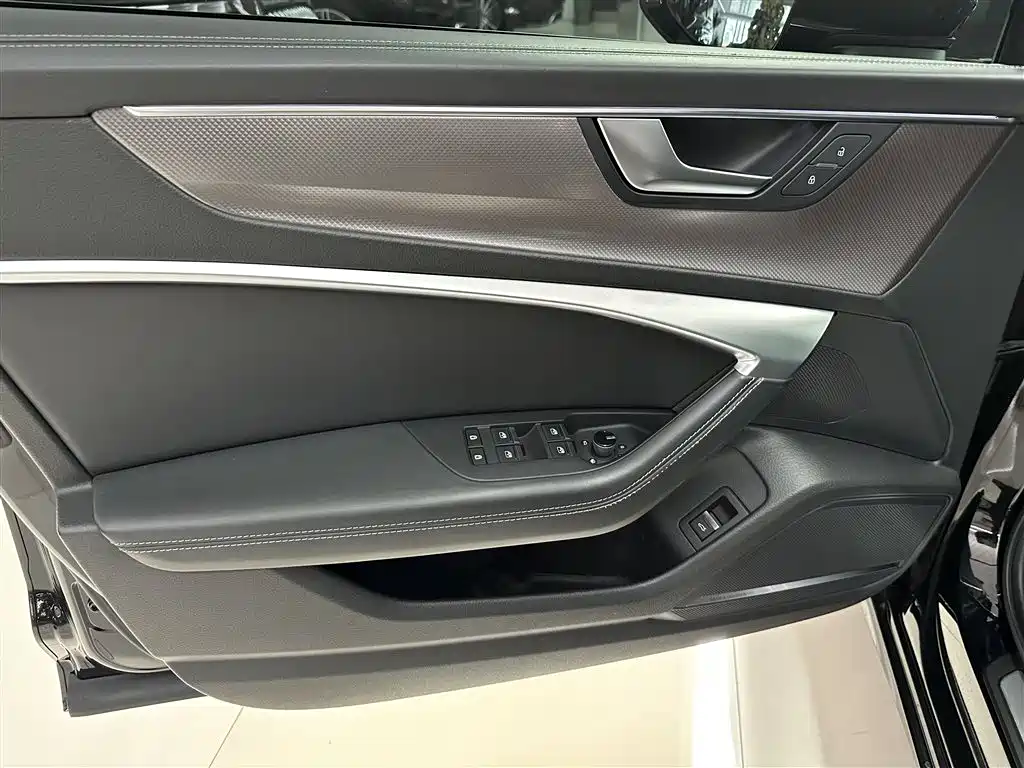 Audi A6L 2021 55 TFSI quattro Premium Dynamic фото 6
