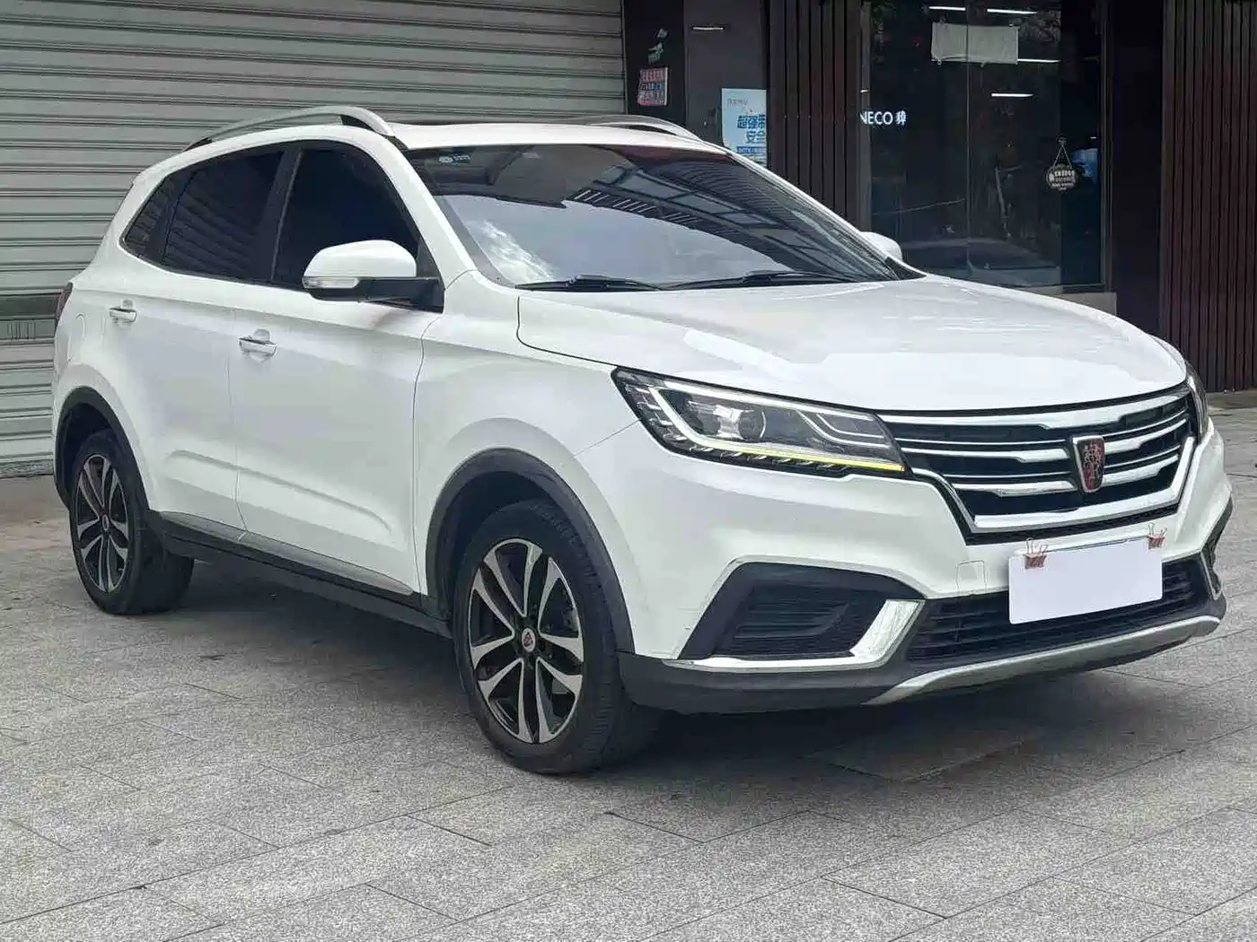 ROEWE RX3