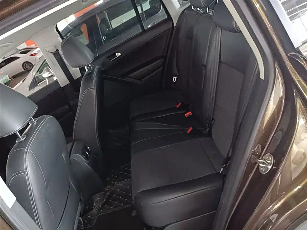 Volkswagen Tiguan 2016 280TSI Automatic 2WD Silk Road Fashion Edition фото 17