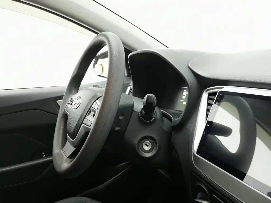 صورة 22 - Hyundai Verna