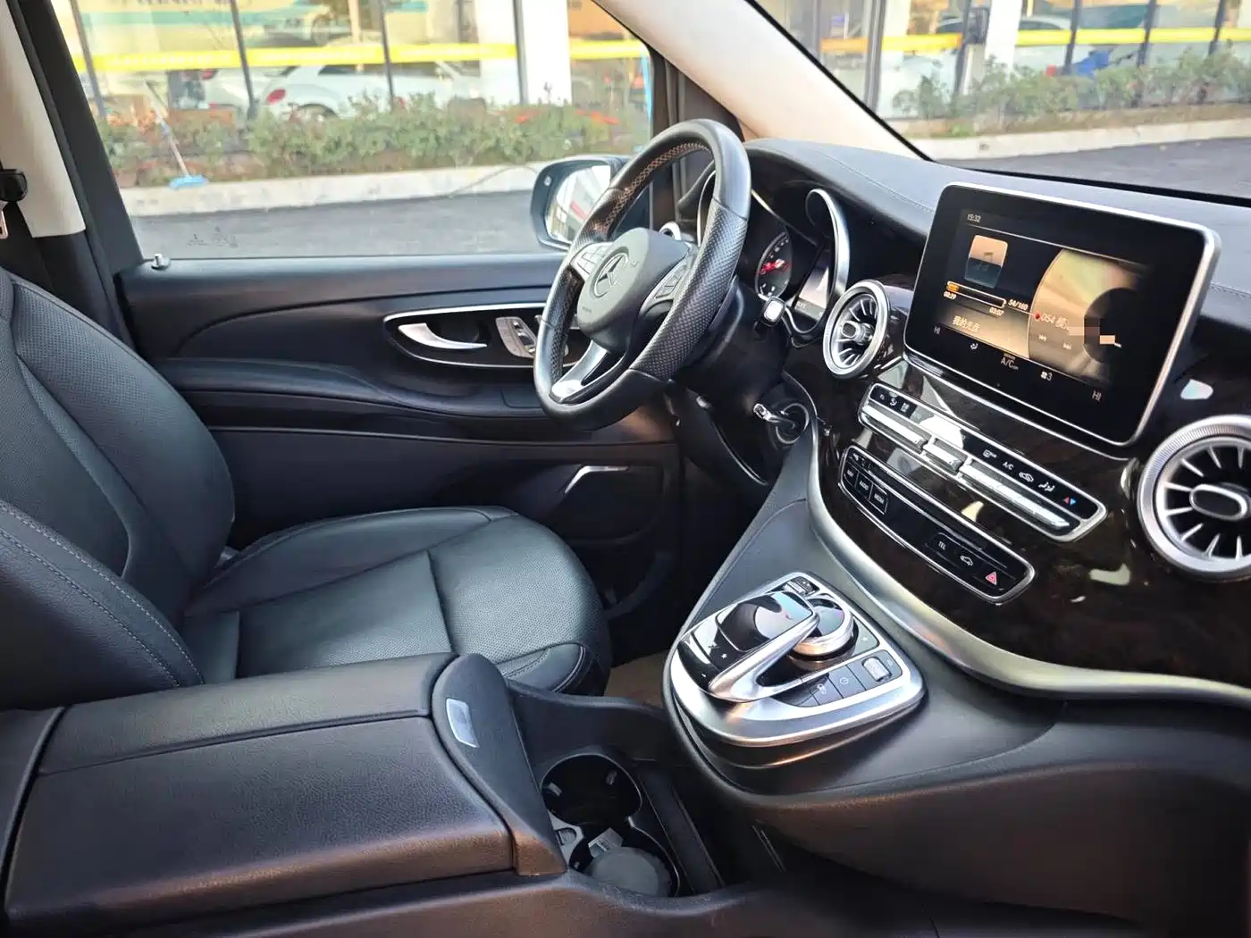 Mercedes-Benz V-Class 2018 V 260 L Premium Long Version China V фото 5