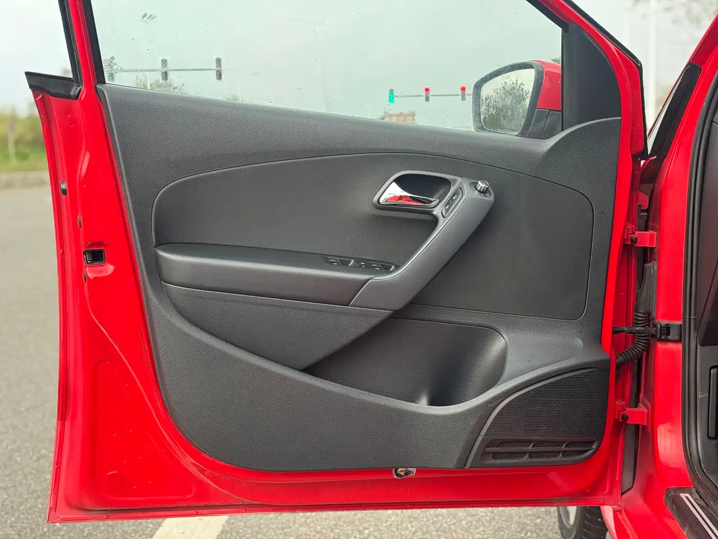 Volkswagen Polo 2012 1.4TSI GTI фото 13