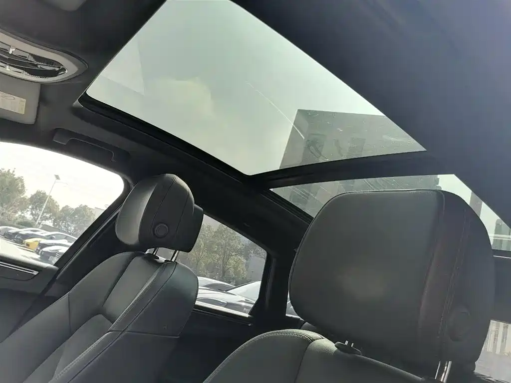 Porsche Macan 2018 Macan 2.0T фото 3