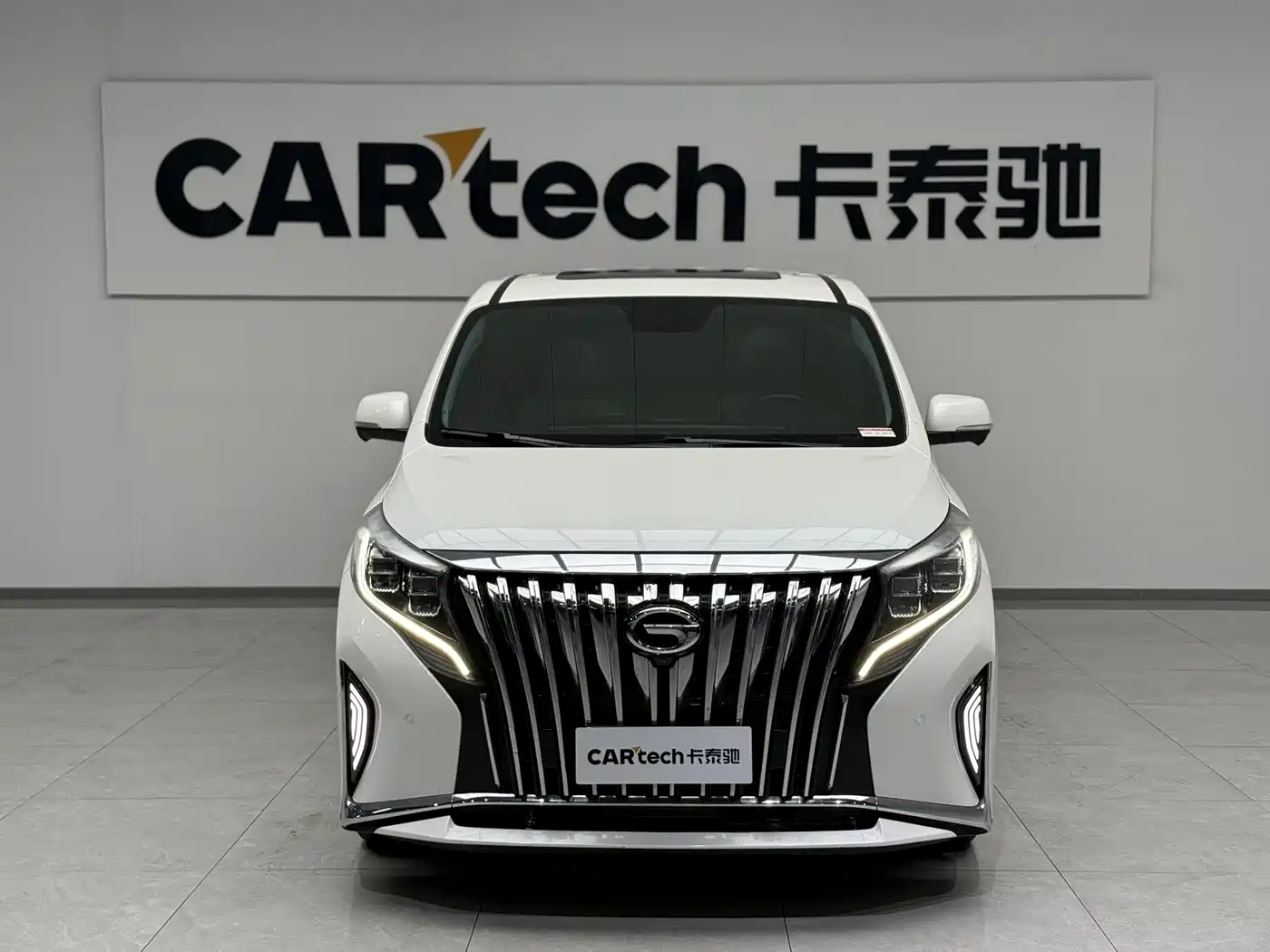 GAC Trumpchi Trumpchi M8 2021 Leading Show Series 390T Ultimate Edition фото 2