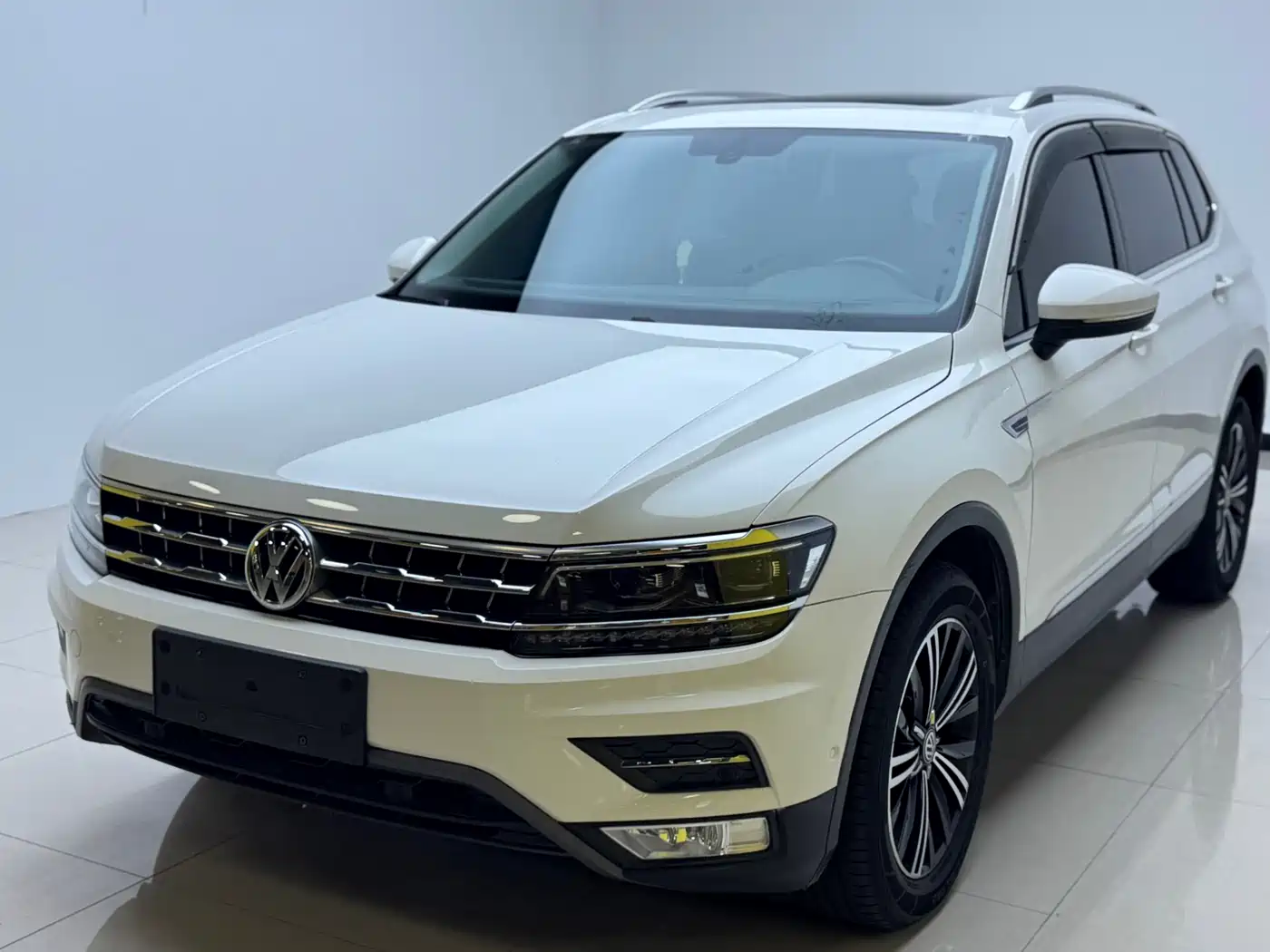 Volkswagen Tiguan L 2017 330TSI Automatic 2WD Flagship Edition