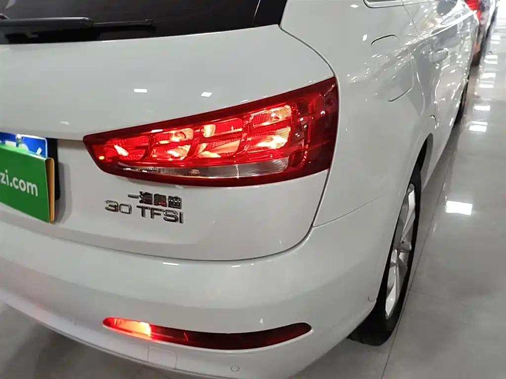 Audi Q3 2015 30 TFSI Progressive фото 8