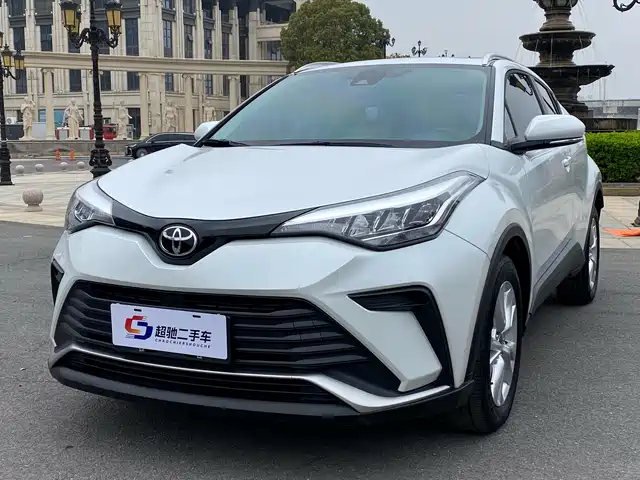 Toyota Toyota IZOA 2023 2.0L 20th Anniversary Platinum Edition