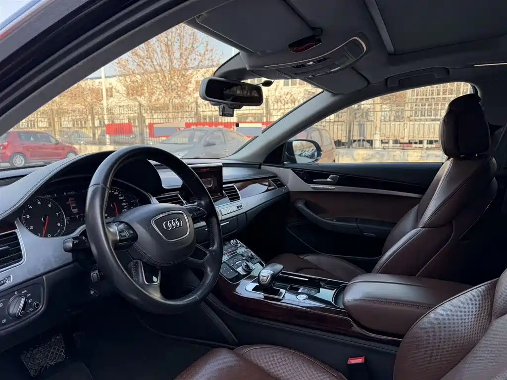 Audi A8 2012 A8L 45 TFSI quattro Luxury фото 7