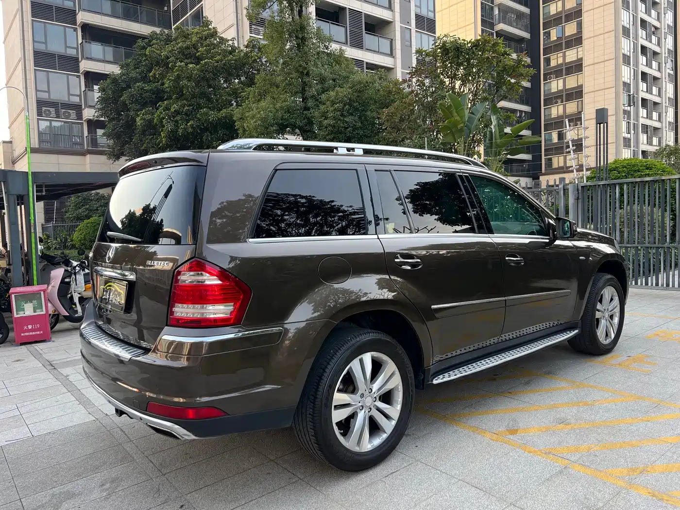 Mercedes-Benz GL-Class фото 7
