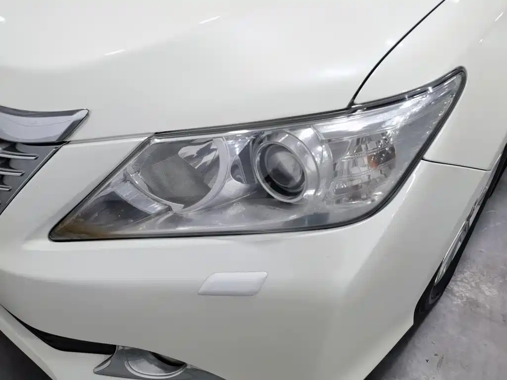 Photo 7 - Toyota Camry