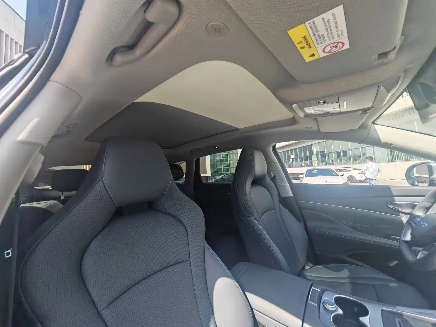 BYD Hai Shi 07 DM-i 2025 150 Pilot+ Edition фото 16