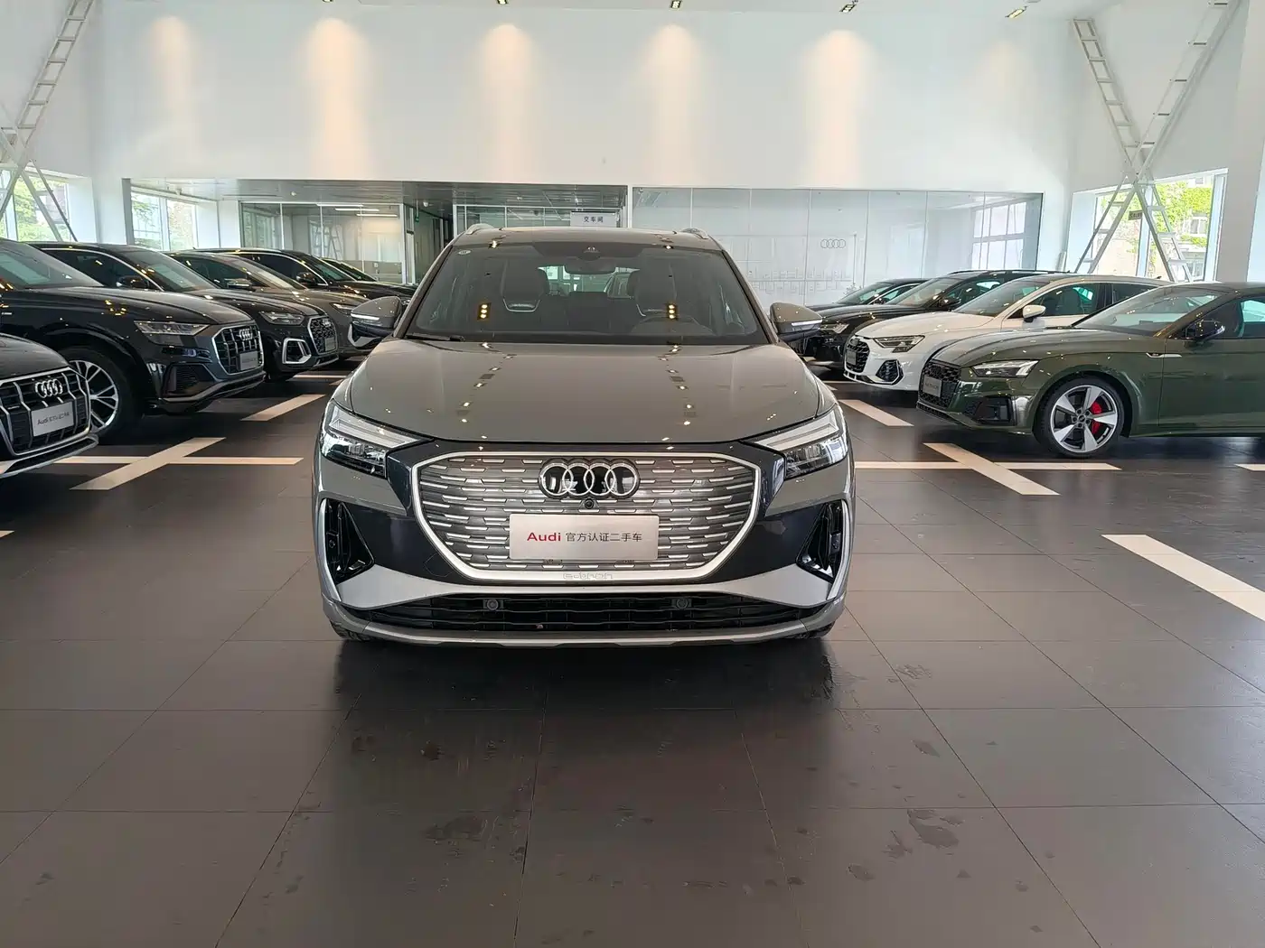Audi Q4 e-tron 2025 2024 40 e-tron Pioneer Edition