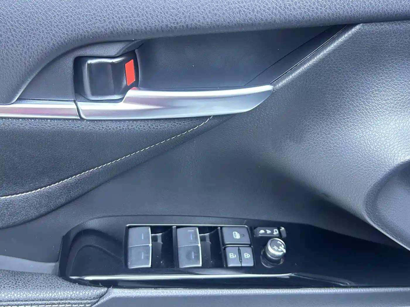 Toyota Camry 2021 2.0S Sporty Edition фото 14