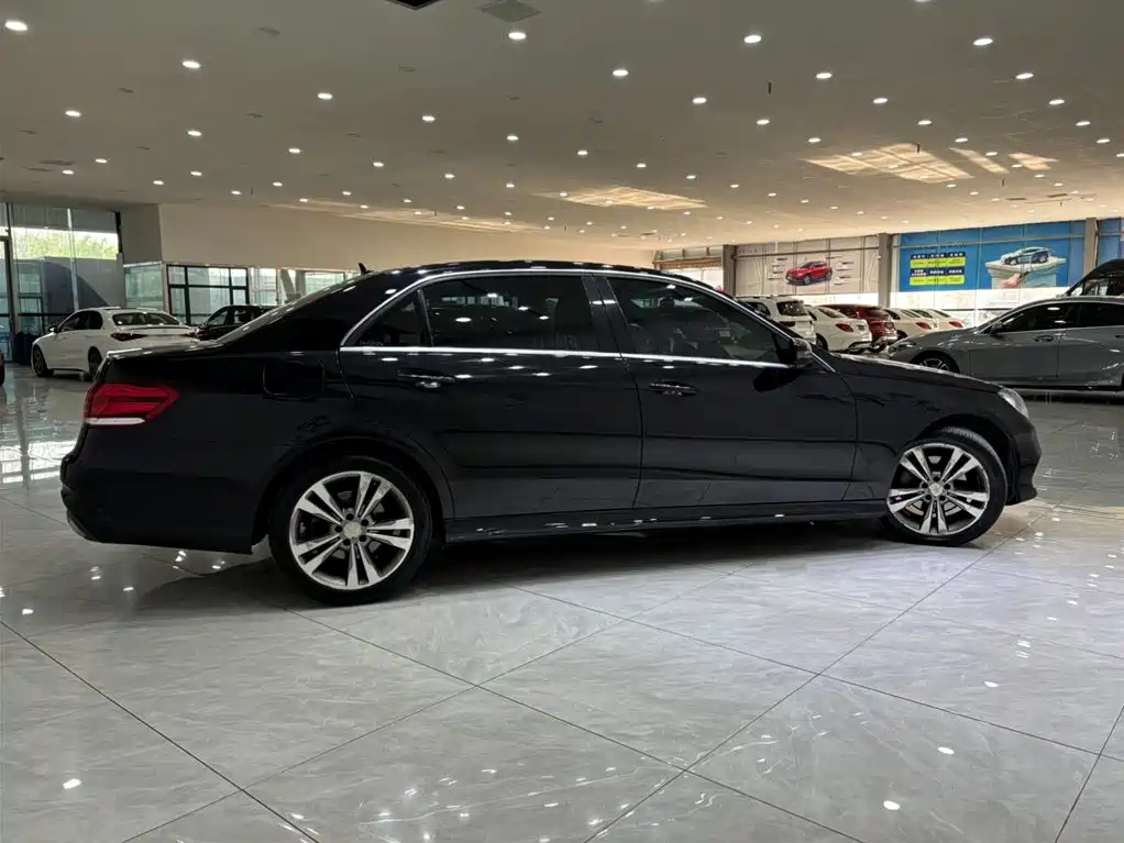 Mercedes-Benz E-Class 2015 E 200 L Sport фото 2