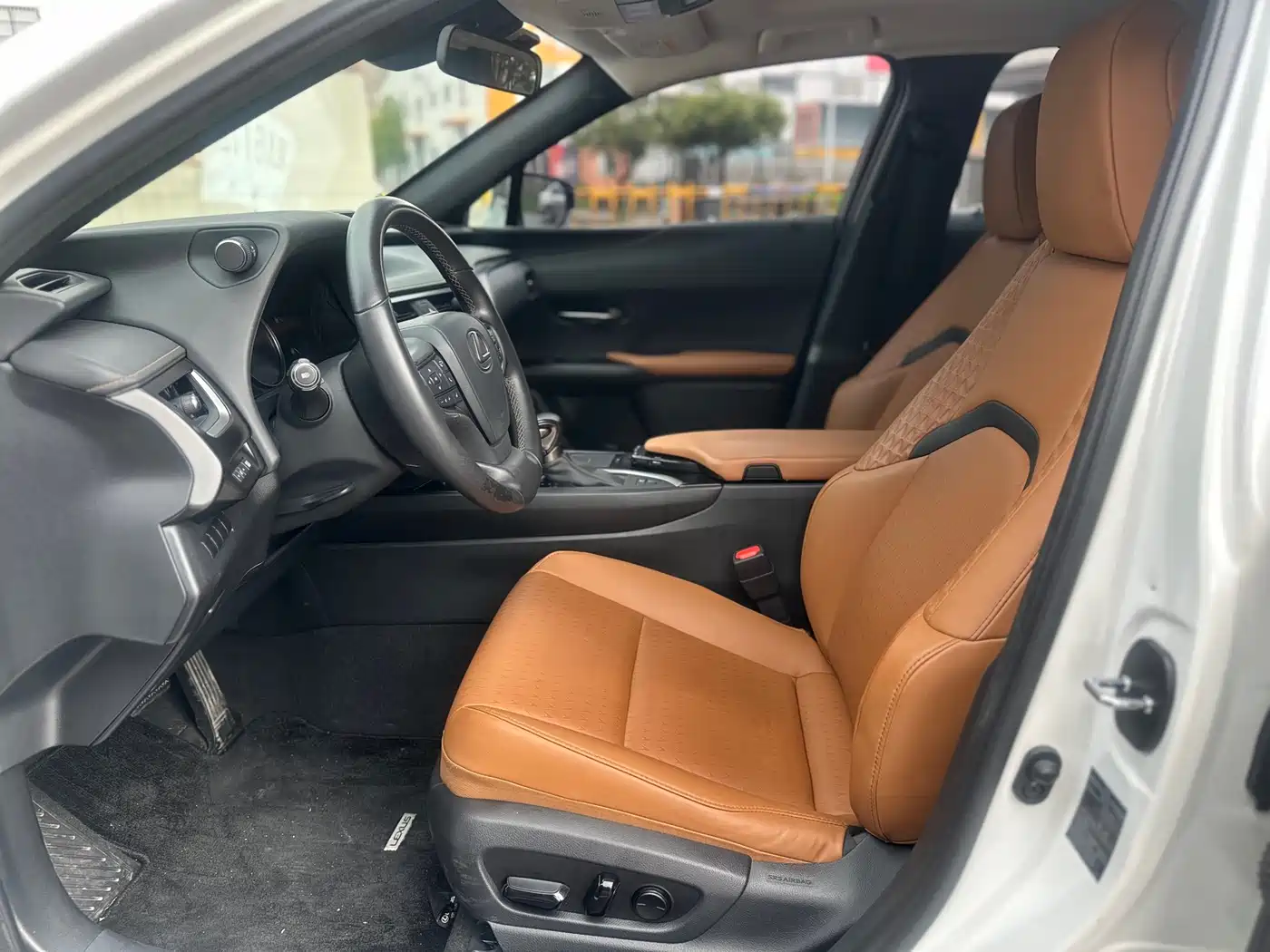 Lexus UX 2020 260h Explore Fun Edition China V фото 8