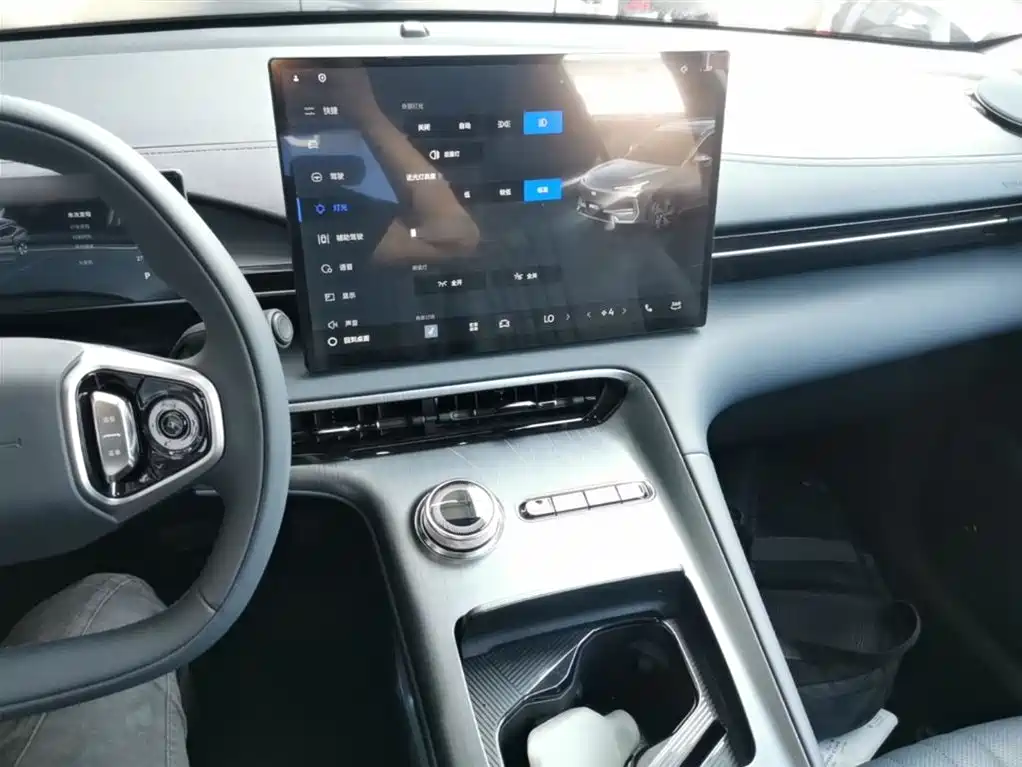 Geely Galaxy Galaxy E5 2026 530km Voyager Edition фото 10