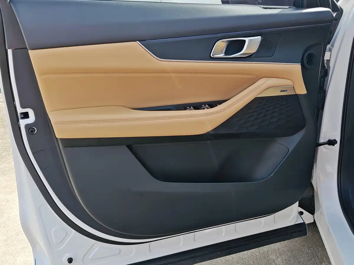 Changan UNI-K 2021 2021 2.0T AWD Premium