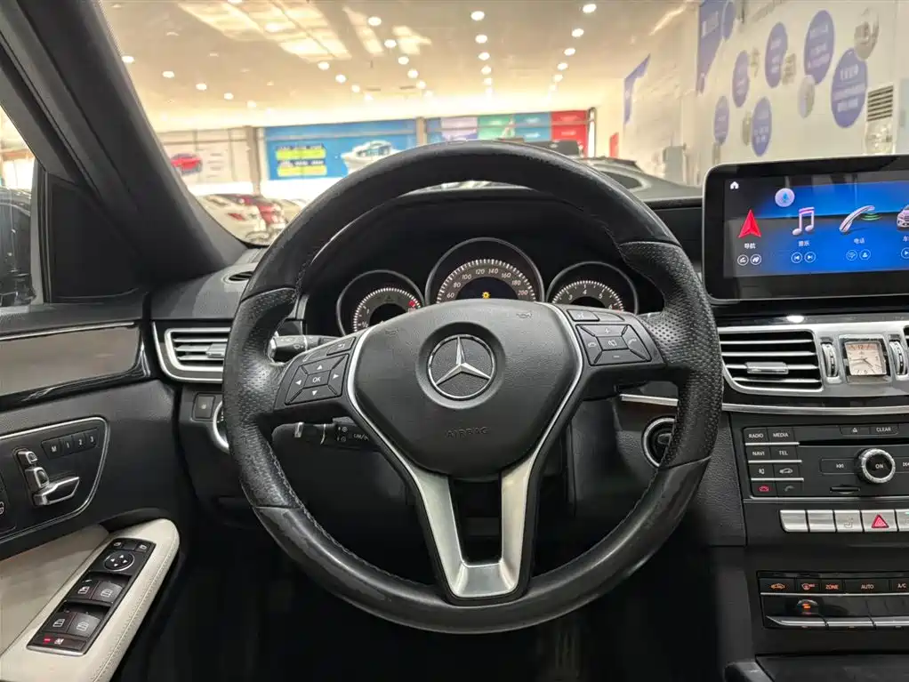 Mercedes-Benz E-Class 2015 E 200 L Sport фото 9