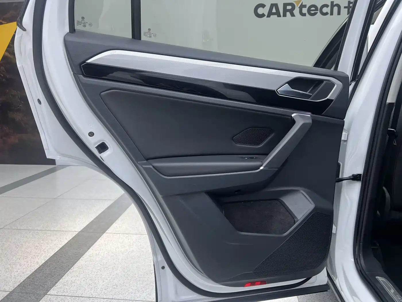 Volkswagen Tayron 2021 280TSI 2WD Luxury Smart Connect фото 14