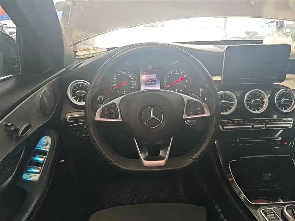 Mercedes-Benz C-Class 2018 C 200 Sport Edition фото 11