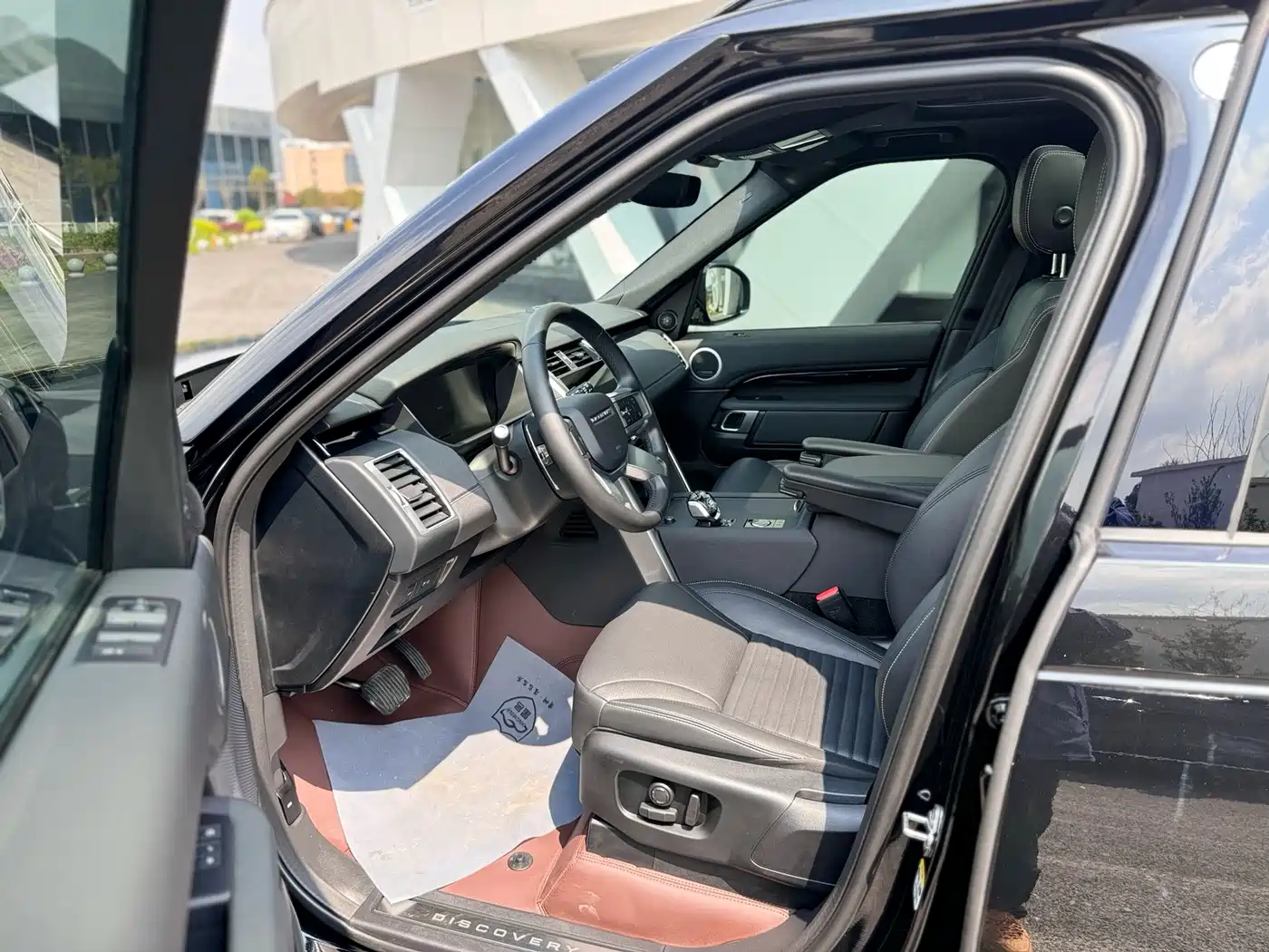 Land Rover Discovery 2025 360PS S фото 15