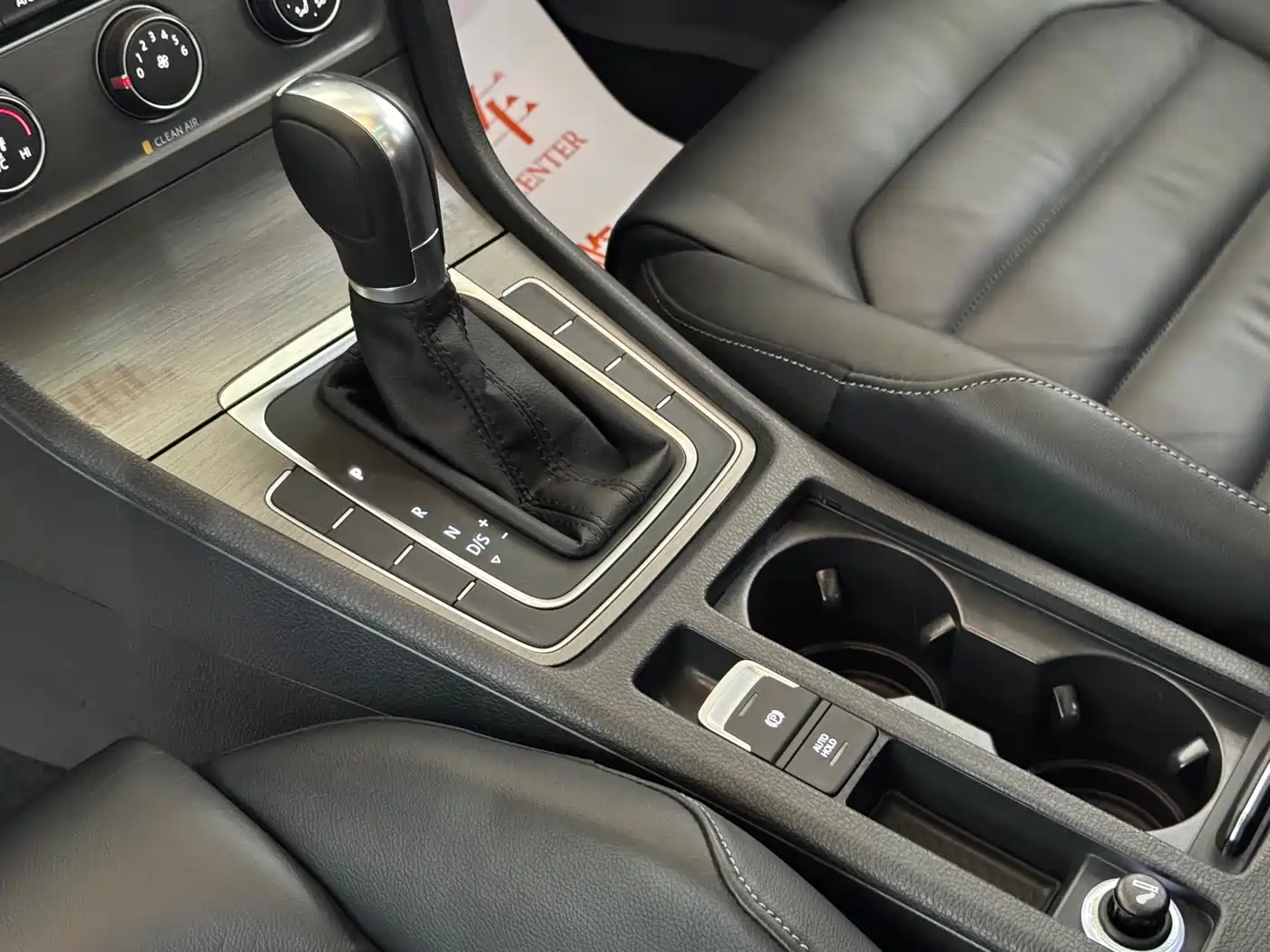 Volkswagen Golf 2016 1.6L Automatic Comfort фото 16