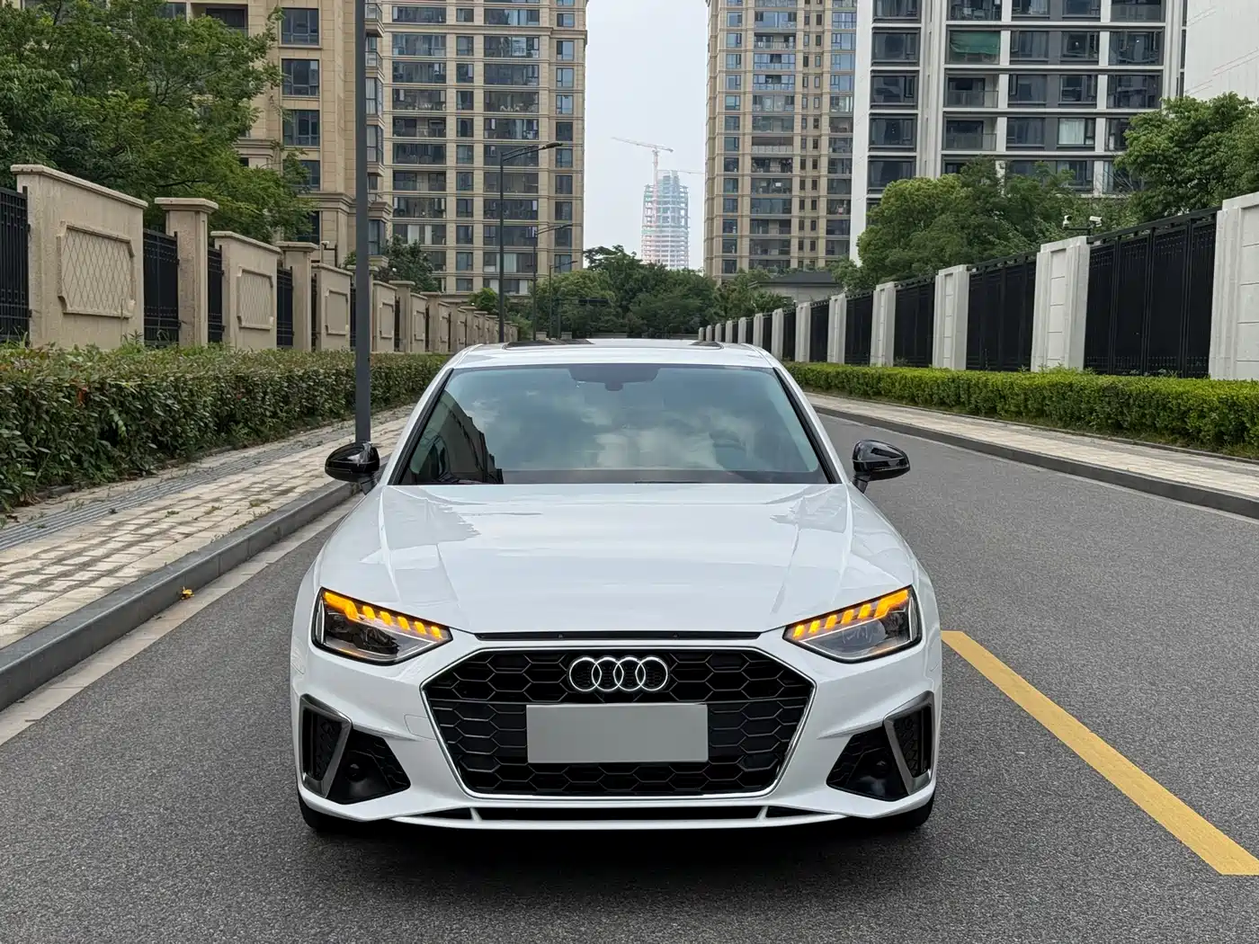 Audi A4L 2020 40 TFSI Fashion Dynamic Edition фото 2