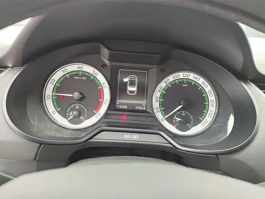 Škoda Octavia 2019 1.5L Automatic Luxury Edition фото 14