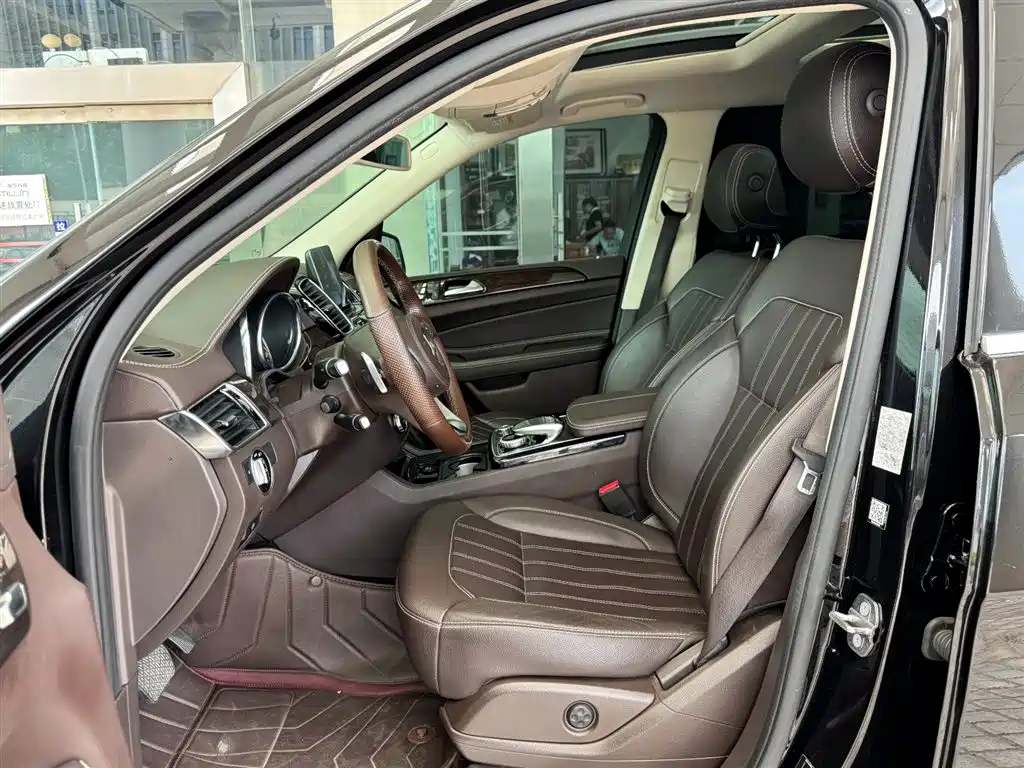 Mercedes-Benz GLS 2018 Facelift GLS 400 4MATIC Sport фото 6