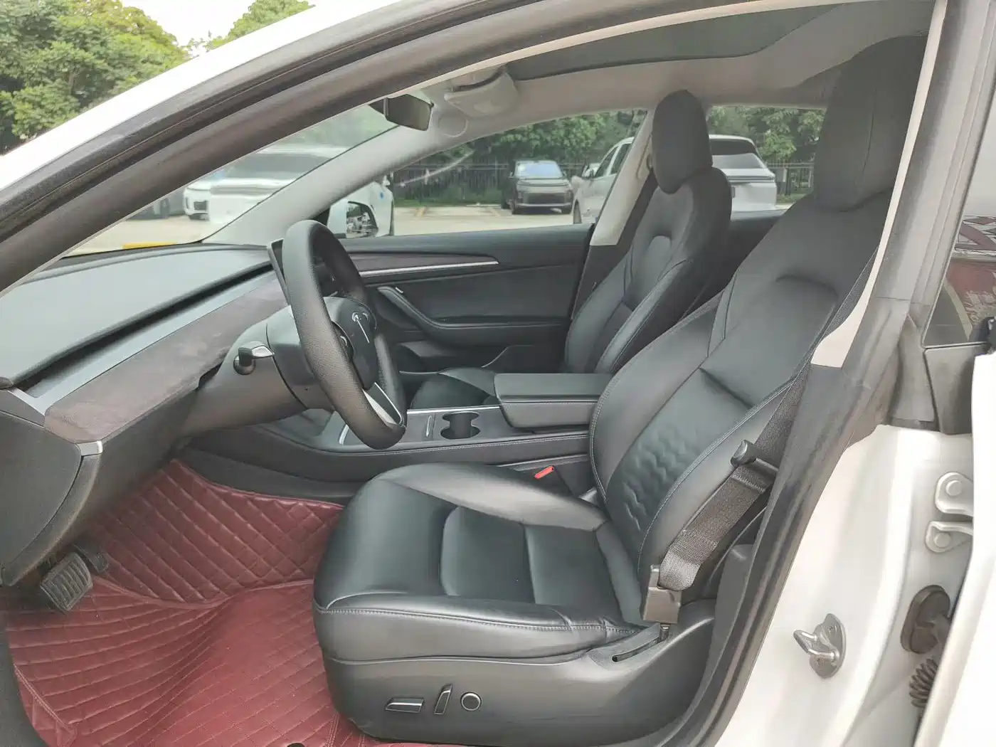 Фото 5 - Tesla Model 3
