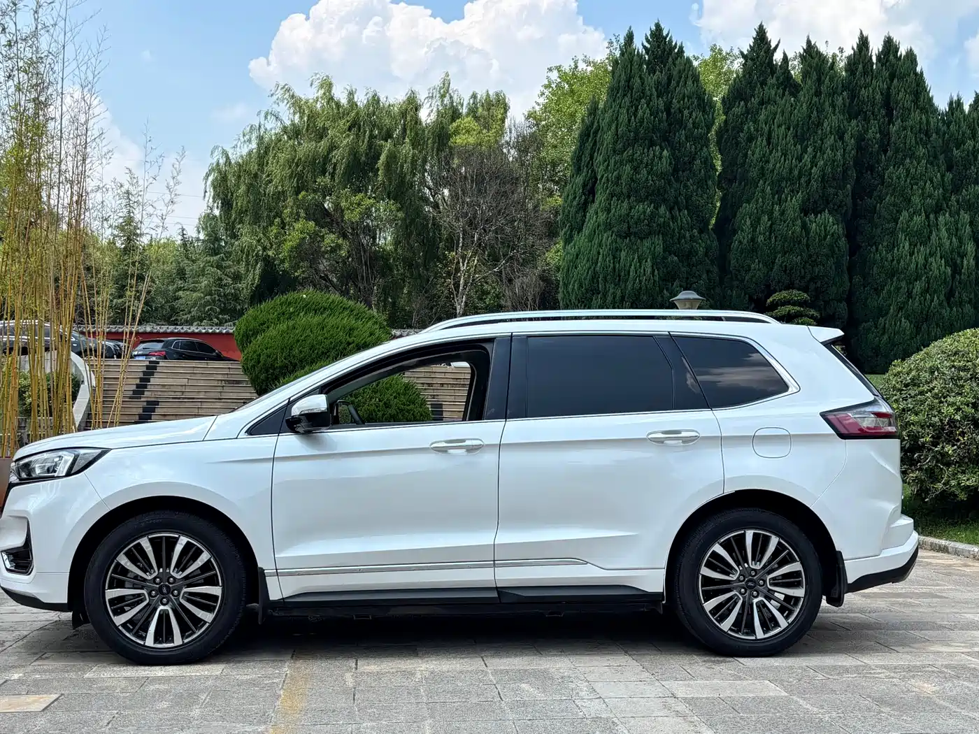 FORD SHARP WORLD
