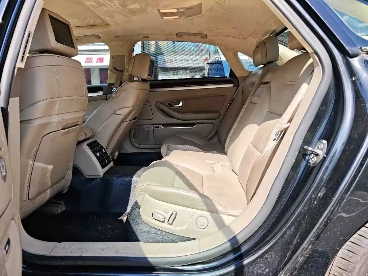 Audi A8 2008 A8L 4.2 FSI Prestige фото 15