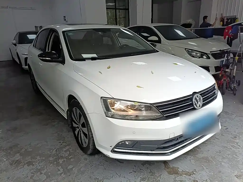 Volkswagen Sagitar 2017 180TSI Auto Exclusive Edition фото 4