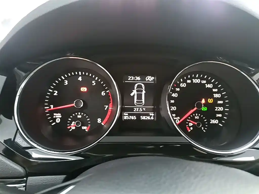 Volkswagen Sagitar 2017 180TSI Auto Exclusive Edition фото 12
