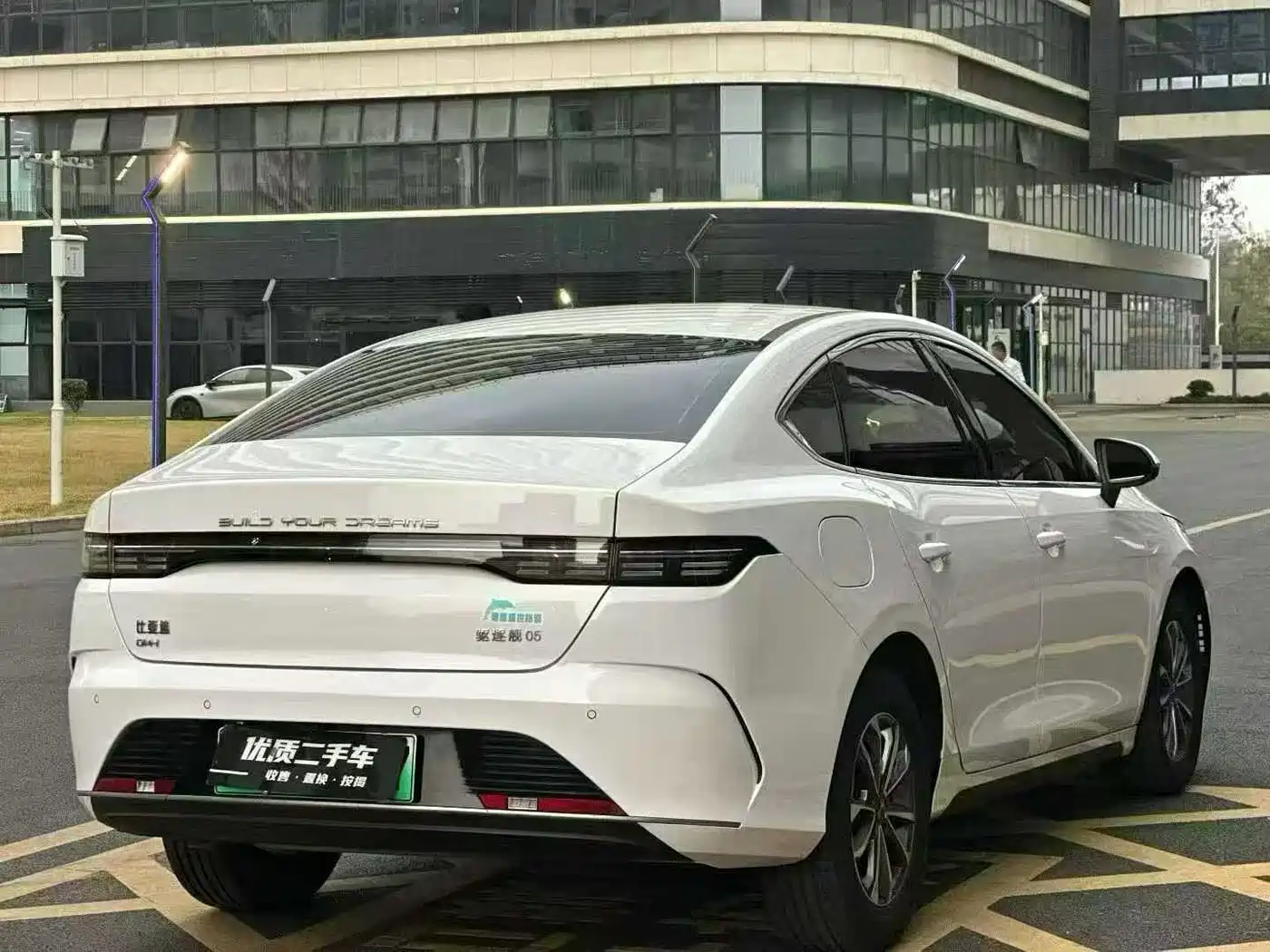 BYD Destroyer 05 2024 Glory Edition DM-i 55KM Luxury фото 9