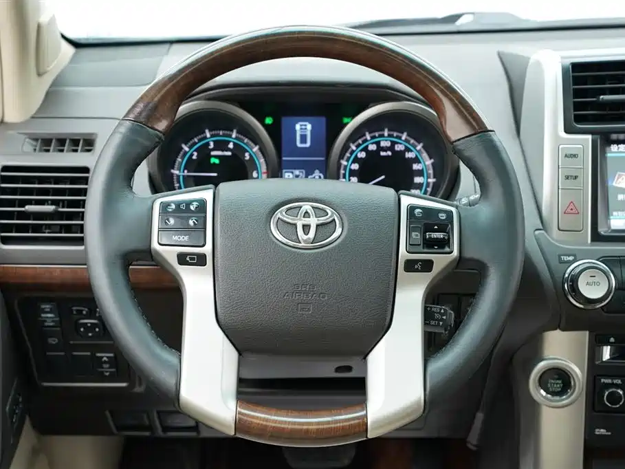 Toyota Prado 2010 4.0L Automatic VX NAVI фото 10