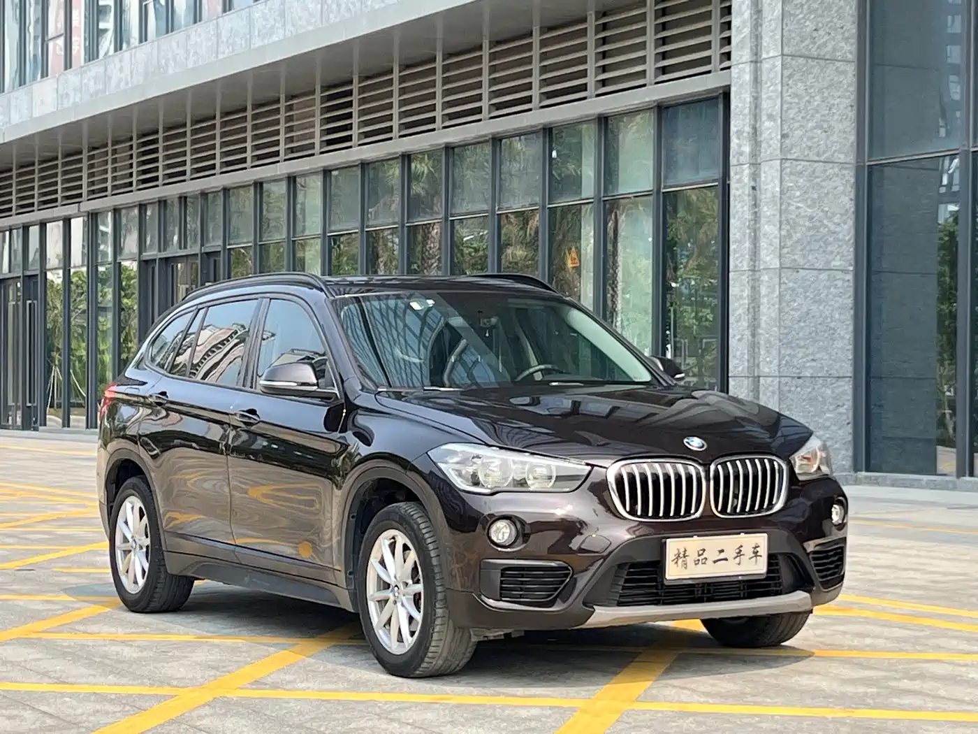 BMW X1 2018 sDrive18Li Fashion Model фото 3